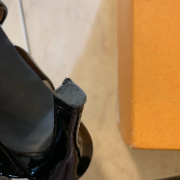 Unisa heels - Picture 13 of 15